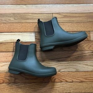 Crocs Freesail Chelsea Boot rain olive green 7